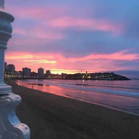 Con Encanto Y Vistas En Playa San Lorenzo
